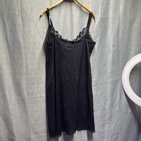Vintage Elegant Black Lace Trim Slip Dress size large - Picture 7 of 8